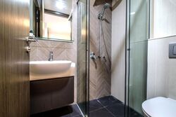 The Centren (D14), Apartment #533893381